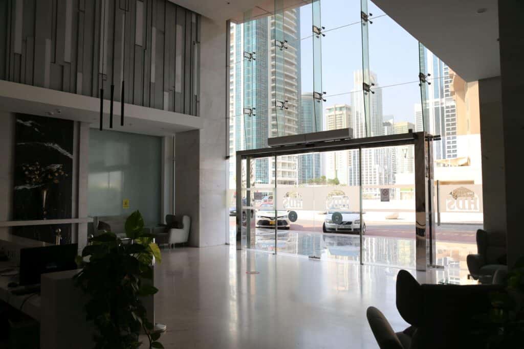 German and American psychologist in JLT Dubai