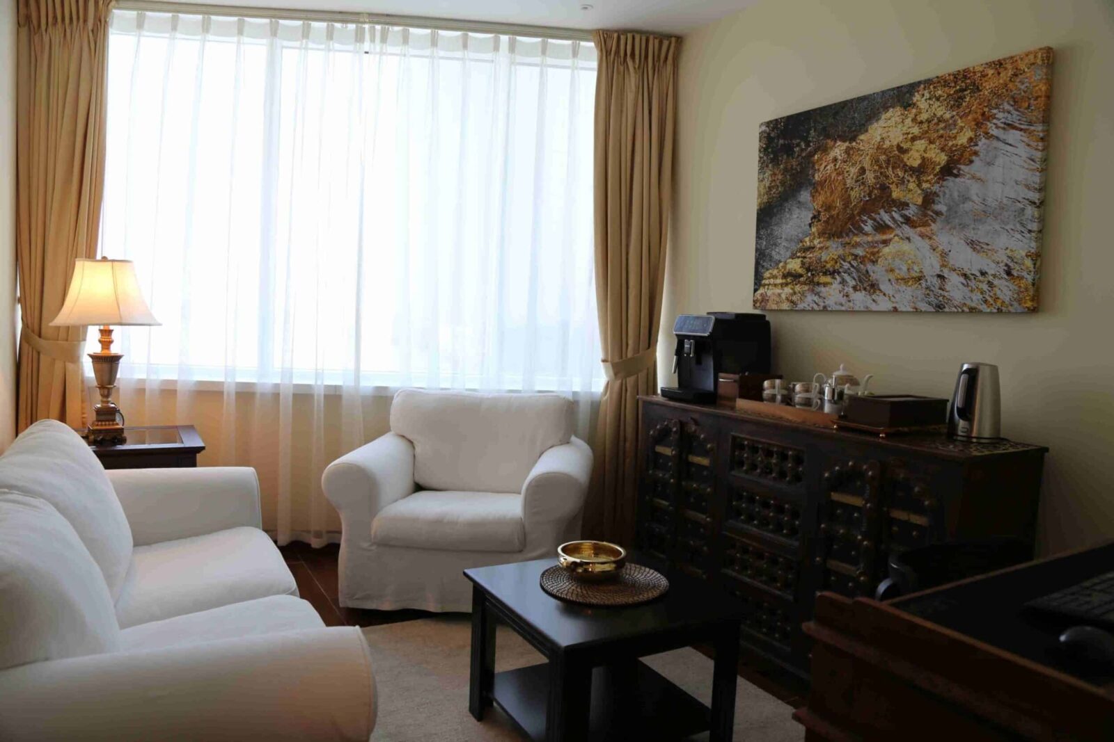 American counsellor dubai