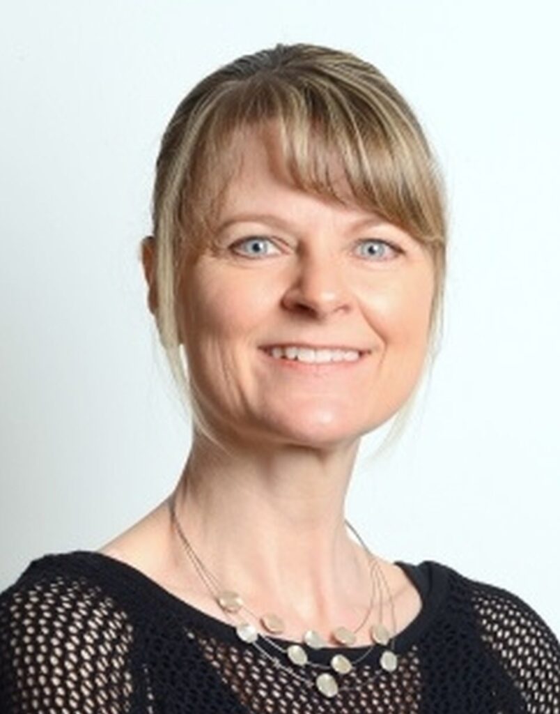 Psychotherapy and Counselling in Dubai. Dr. Annette Schonder, Psychologist, Marriage Therapist, Hypnotherapist, American Board Certified