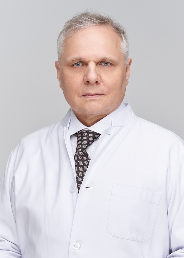 Dr. Gregor Kowal, German Board-Certified Consultant in Psychiatry and Psychotherapy.